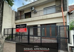 5 Habitaciones Habitaciones,3 BathroomsBanos,Casa,En Venta,1355