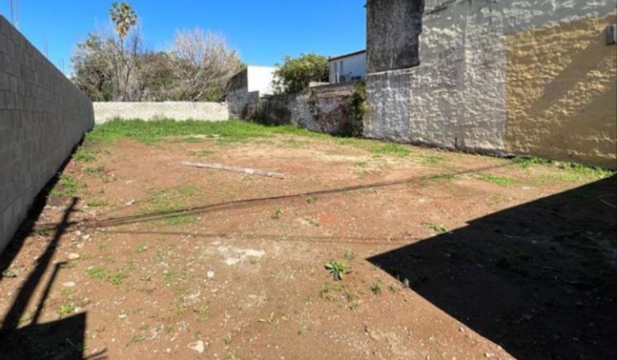 Lote,En Venta,1368