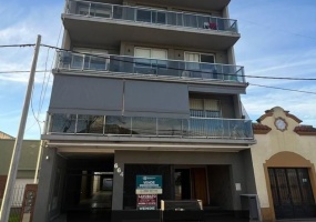 2 Habitaciones Habitaciones,2 BathroomsBanos,Depto,En Venta,1369