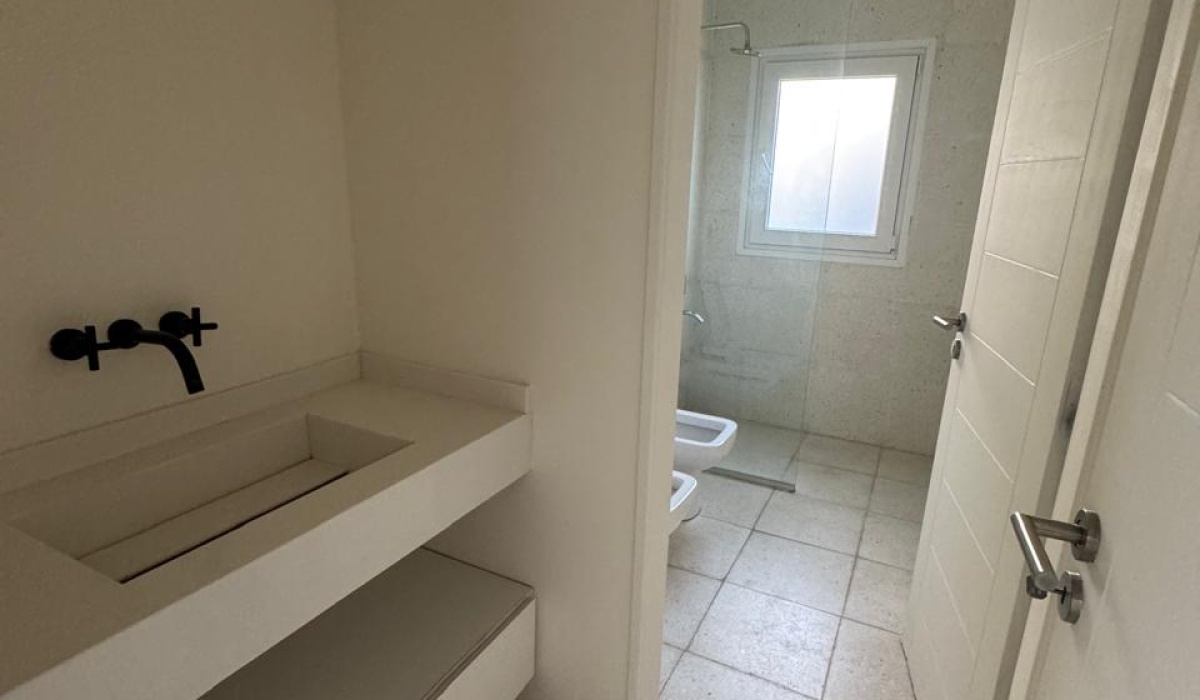 3 Habitaciones Habitaciones,3 BathroomsBanos,Barrio Cerrado,En Alquiler,1389