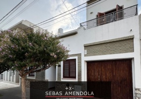 3 Habitaciones Habitaciones,2 BathroomsBanos,Casa,En Venta,1393