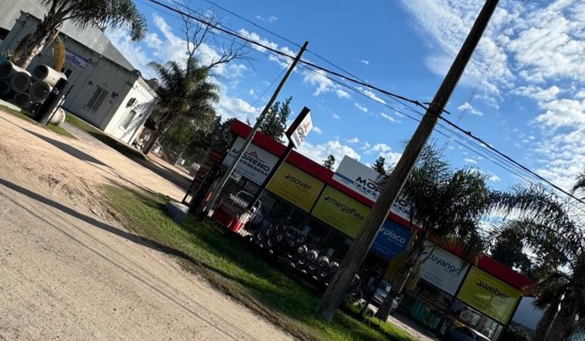 2 BathroomsBanos,Galpón / Salón de Eventos,En Venta,1412
