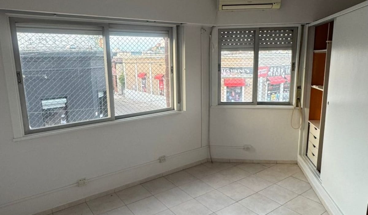 2 Habitaciones Habitaciones,1 BañoBanos,Depto,En Venta,1422