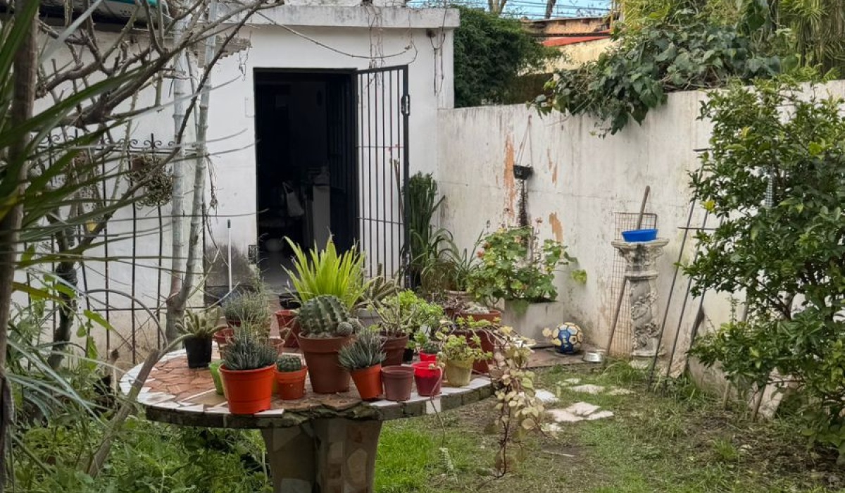 1 BañoBanos,Local,En Venta,1443