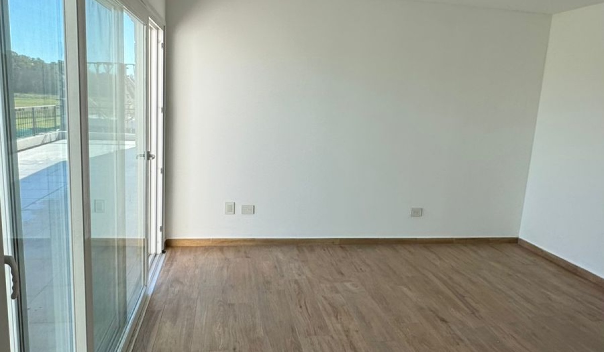 7 Habitaciones Habitaciones,6 BathroomsBanos,Barrio Cerrado,En Venta,1444