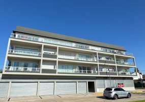 1 BañoBanos,Depto,En Venta,1481