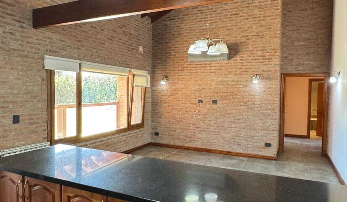 4 Habitaciones Habitaciones,3 BathroomsBanos,Barrio Cerrado,En Venta,1484