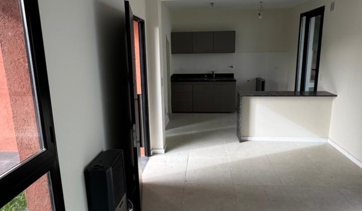 2 Habitaciones Habitaciones,2 BathroomsBanos,Depto,En Venta,1490